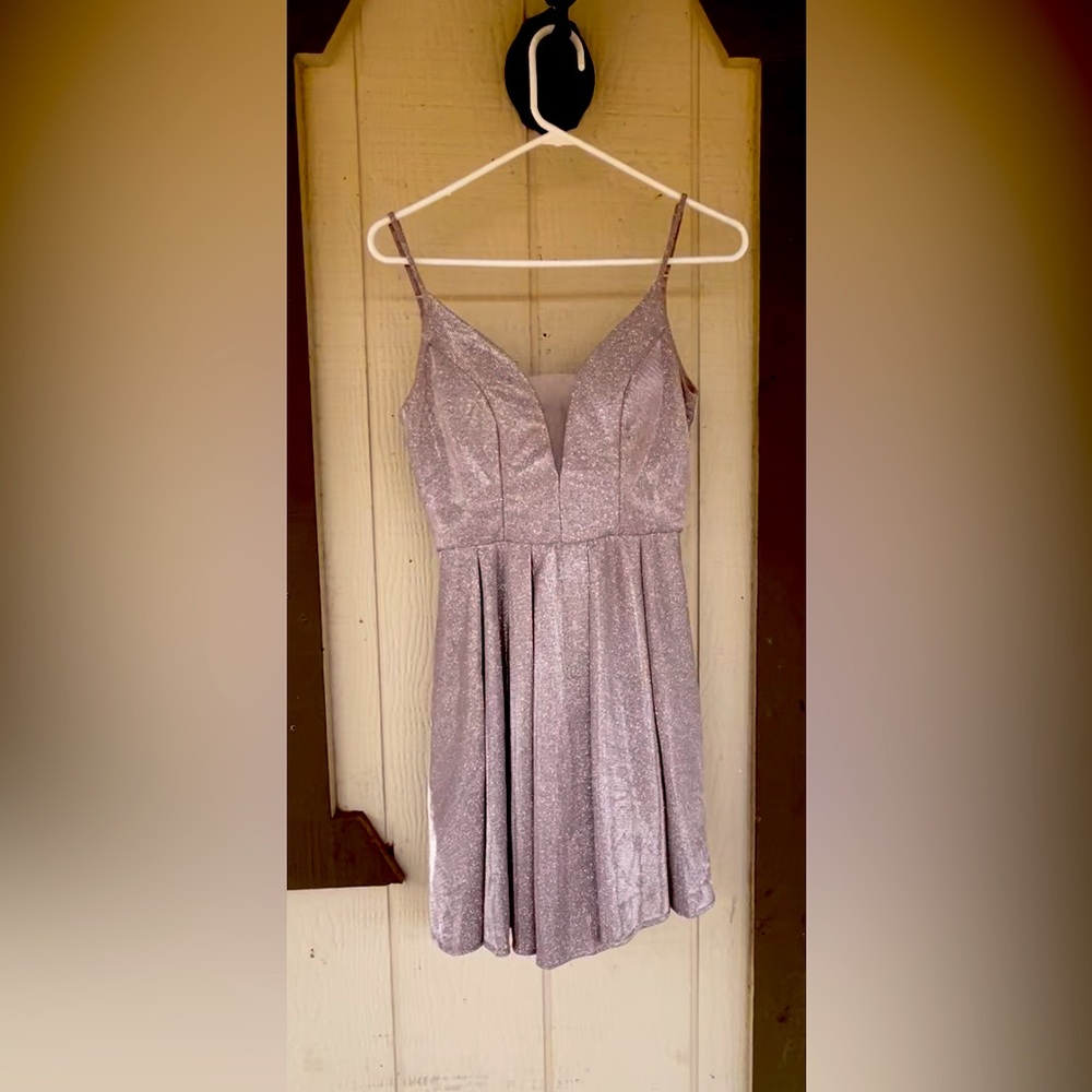 Rose gold dress that will have every one complimenting you ❤️